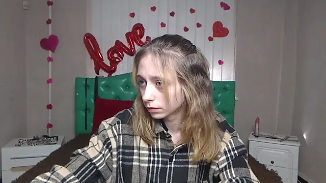 TracyLll online show from February 2026 09:51:02 AM