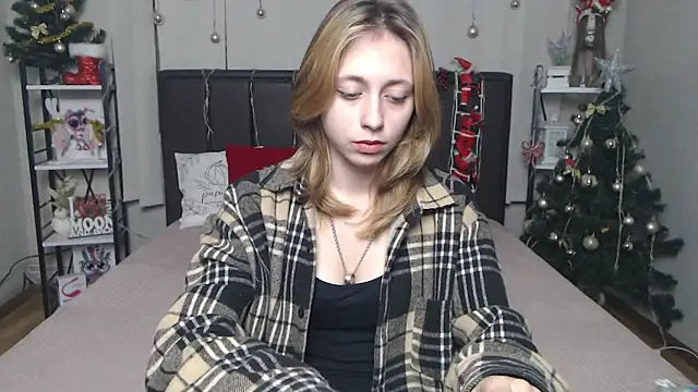 TracyLll online show from January 2026 06:07:02 AM