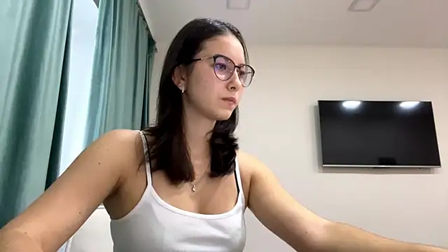 Snapshot of Allisgree chatting on November 2025 09:58:02 AM Allisgree online show from November 2025 09:58:02 AM