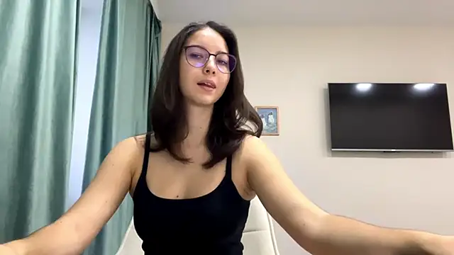 Snapshot of Allisgree chatting on December 2025 07:58:02 AM Allisgree online show from December 2025 07:58:02 AM