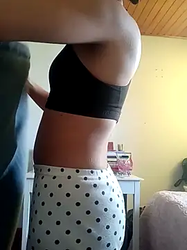 Skay bluee online show from November 2025 01:32:02 PM