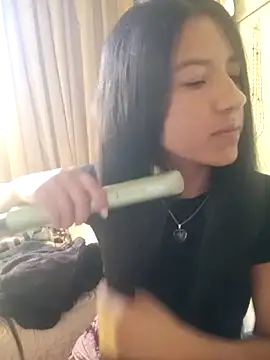 Skay bluee online show from December 2025 05:00:01 PM