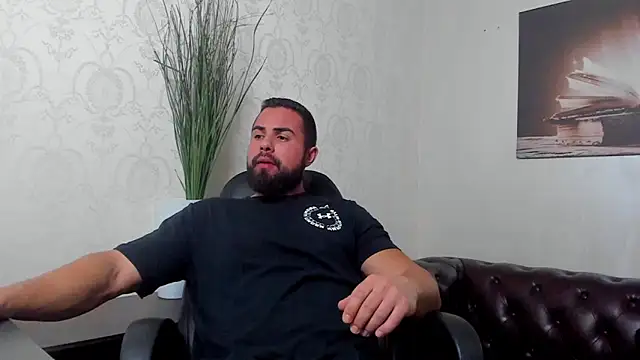 HayesWood online show from November 2025 06:13:02 AM