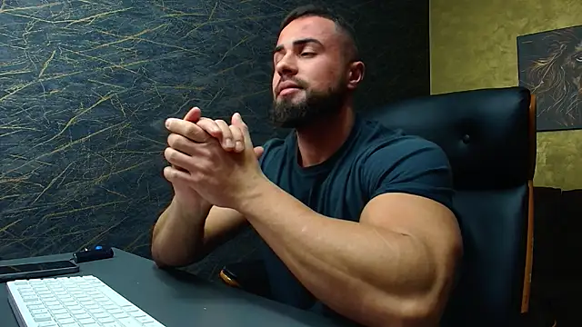 HayesWood online show from November 2025 05:34:01 AM