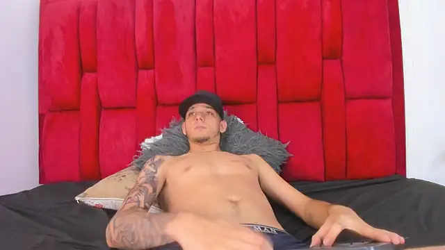 Mathewboy 069 online show from November 2025 03:11:01 AM