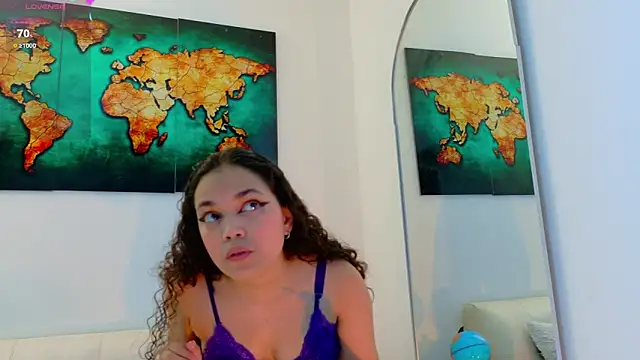 R3d Moonss   online show from February 2026 06:08:02 PM