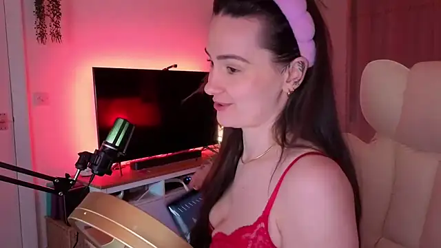 SpicyLunaaa online show from March 2026 02:22:02 PM