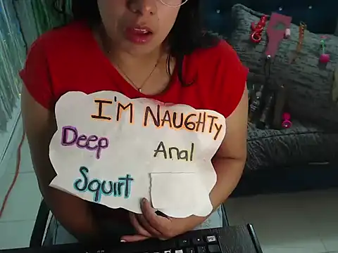 Snapshot of Alanafire chatting on November 2025 01:26:02 PM Alanafire online show from November 2025 01:26:02 PM