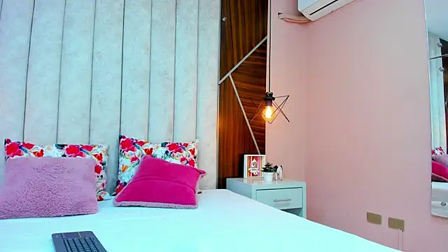 Arianaa Gray online show from January 2026 03:56:01 AM