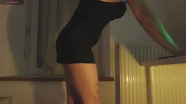 adeux2 online show from February 2026 11:57:01 PM