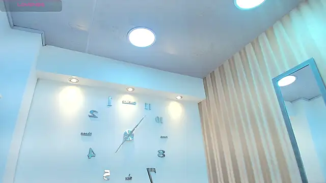 KamyGlam online show from March 2026 08:04:01 PM