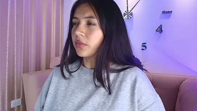 KamyGlam online show from February 2026 07:54:02 PM