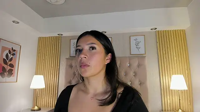 KamyGlam online show from July 2026 08:09:02 PM