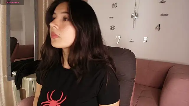 KamyGlam online show from February 2026 08:08:01 PM