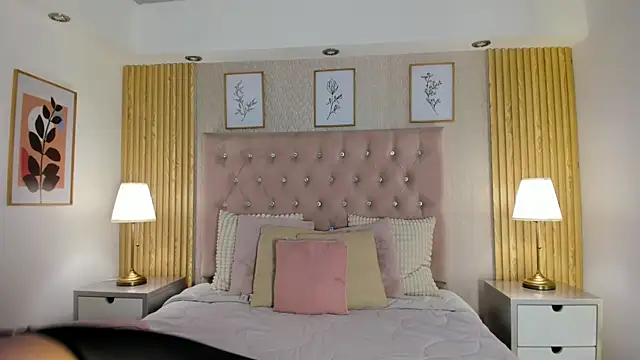 KamyGlam online show from July 2026 08:12:02 PM