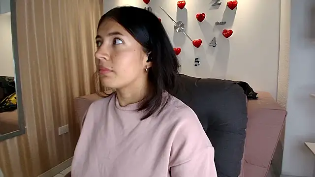 KamyGlam online show from March 2026 08:05:01 PM