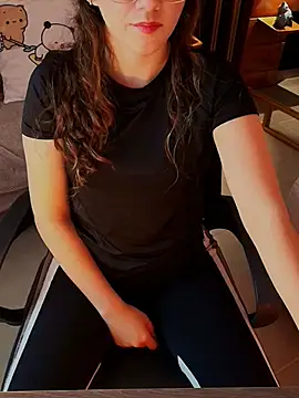 milena kiitty online show from April 2026 11:38:02 AM