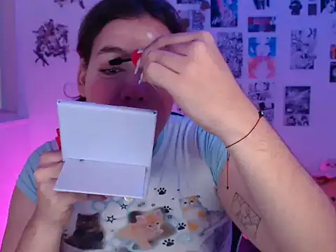 Snapshot of reiko_doll chatting on December 2025 07:09:02 PM reiko doll online show from December 2025 07:09:02 PM