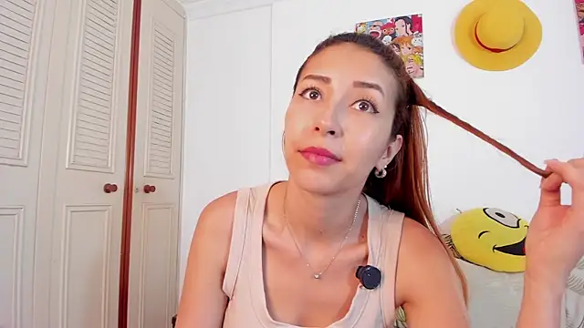 Snapshot of julialex_ chatting on December 2025 08:52:01 PM julialex online show from December 2025 08:52:01 PM