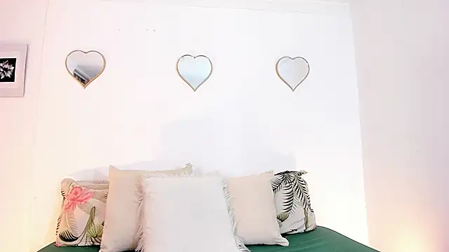 julialex  online show from March 2026 06:59:01 PM