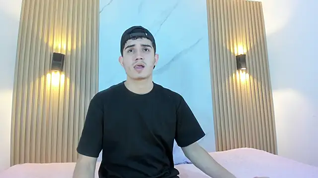 alejo gray online show from October 2025 03:49:01 AM