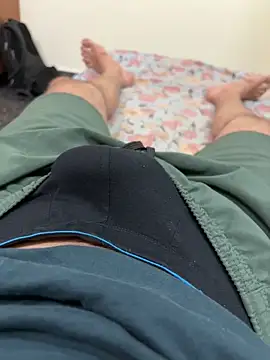 Snapshot of SentScruples chatting on November 2025 06:44:02 PM SentScruples online show from November 2025 06:44:02 PM