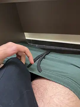 Snapshot of SentScruples chatting on November 2025 06:45:02 PM SentScruples online show from November 2025 06:45:02 PM