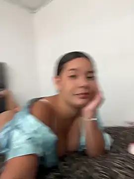 Snapshot of AmaraMyst chatting on December 2025 05:50:02 PM AmaraMyst online show from December 2025 05:50:02 PM