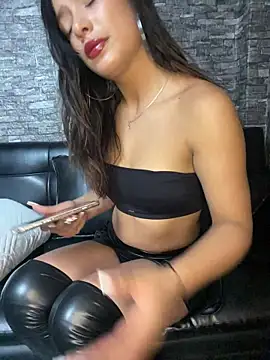 Snapshot of Dayana_firee chatting on October 2025 11:18:01 AM Dayana firee online show from October 2025 11:18:01 AM