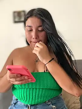 Vickybon online show from November 2025 06:56:02 PM