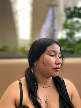 Vickybon online show from October 2025 08:19:01 PM