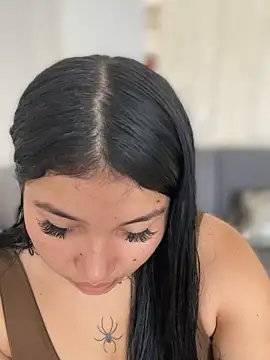 Vickybon online show from November 2025 03:01:01 PM