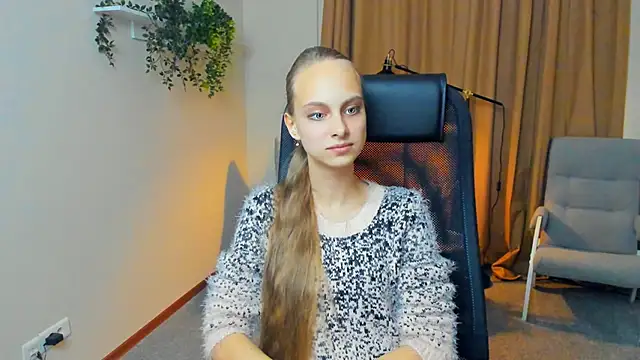 EmaBolins online show from October 2025 11:42:02 AM