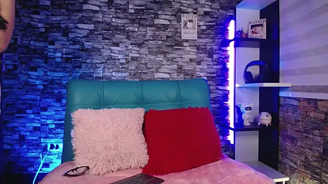 SharlottEssence online show from November 2025 10:07:01 AM