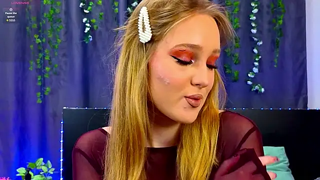 VanessaLightDiamond online show from November 2025 04:02:02 AM