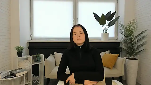 Snapshot of KareyEllen chatting on October 2025 07:39:02 AM KareyEllen online show from October 2025 07:39:02 AM