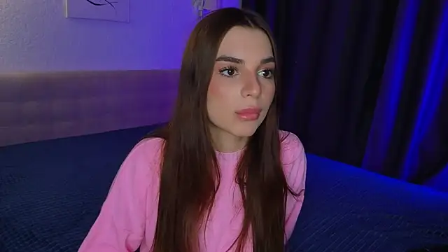 LauraHansil online show from May 2026 07:11:01 PM