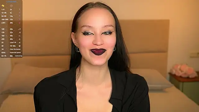 VetaManhardt online show from November 2025 08:30:01 PM