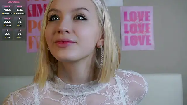 VetaManhardt online show from March 2026 10:38:02 PM