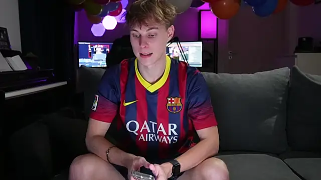 InnocentGuysOF online show from November 2025 07:28:02 PM