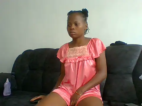 Spicyit2 online show from May 2026 10:46:02 AM