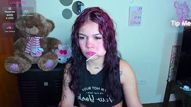 Emma boo online show from April 2026 12:01:02 AM