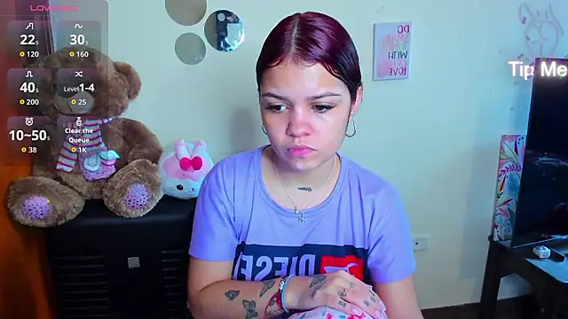 Snapshot of Emma_boo chatting on February 2026 02:36:02 PM Emma boo online show from February 2026 02:36:02 PM