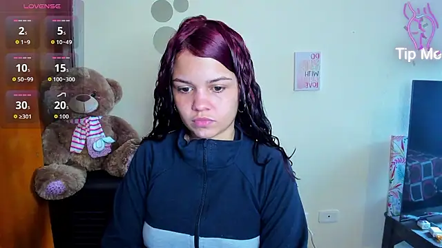 Snapshot of Emma_boo chatting on February 2026 06:41:01 PM Emma boo online show from February 2026 06:41:01 PM