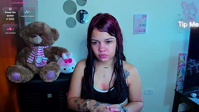 Emma boo online show from March 2026 02:02:02 PM