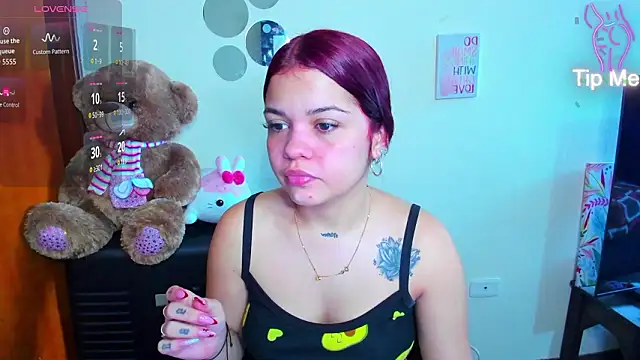 Emma boo online show from March 2026 03:01:02 PM