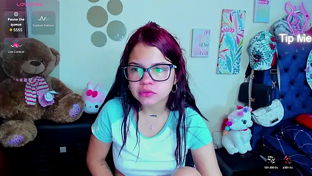 Snapshot of Emma_boo chatting on February 2026 03:34:01 PM Emma boo online show from February 2026 03:34:01 PM