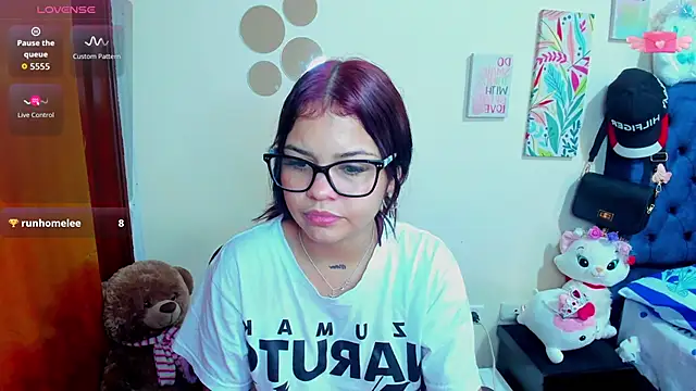 Emma boo online show from November 2025 03:49:02 PM