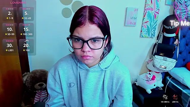 Emma boo online show from December 2025 02:54:01 PM