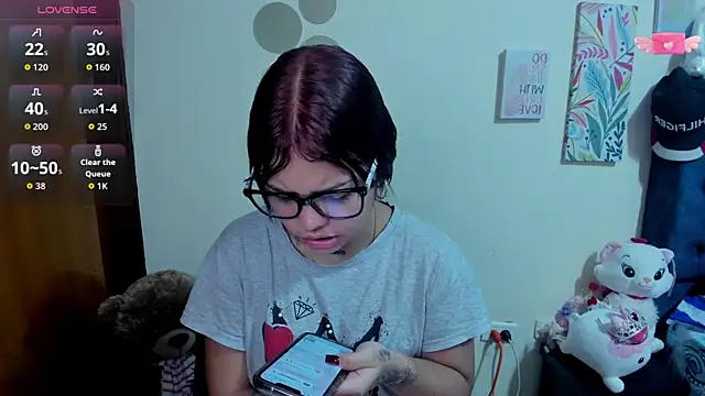 Emma boo online show from November 2025 03:39:01 PM